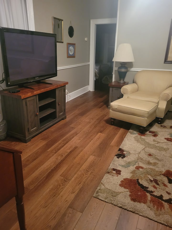 Sugarbush Inn - A Charming, 19th Century Farmhouse - Ashland, OH