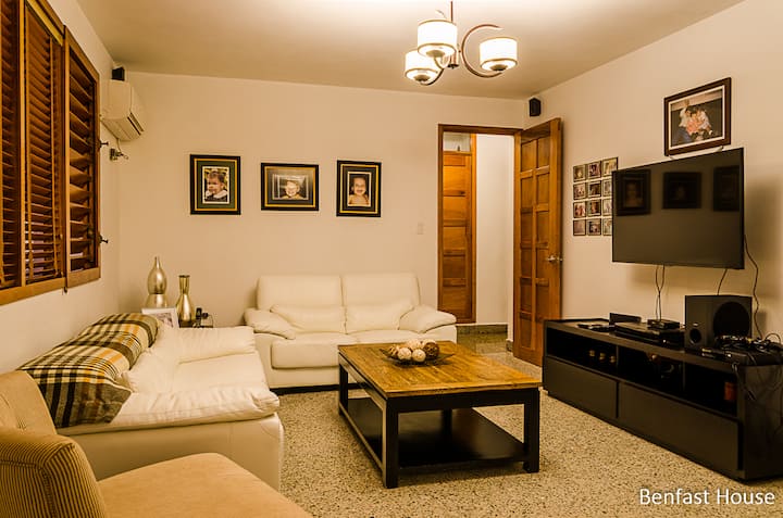 Benfast House Vip Plus +"The Word Is Worth More" - La Habana