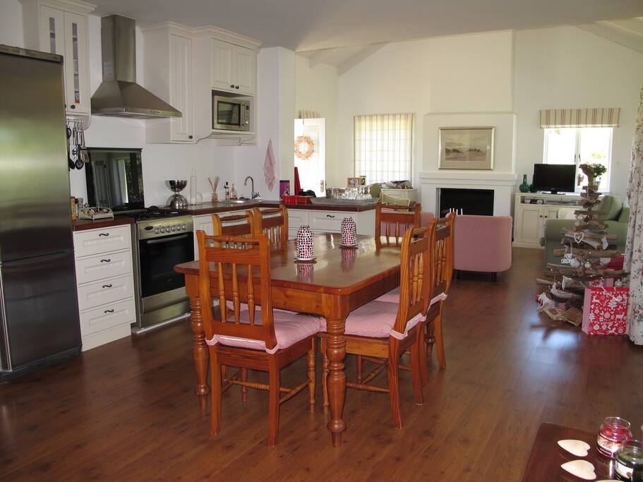 Open plan Kitchen Dining Room