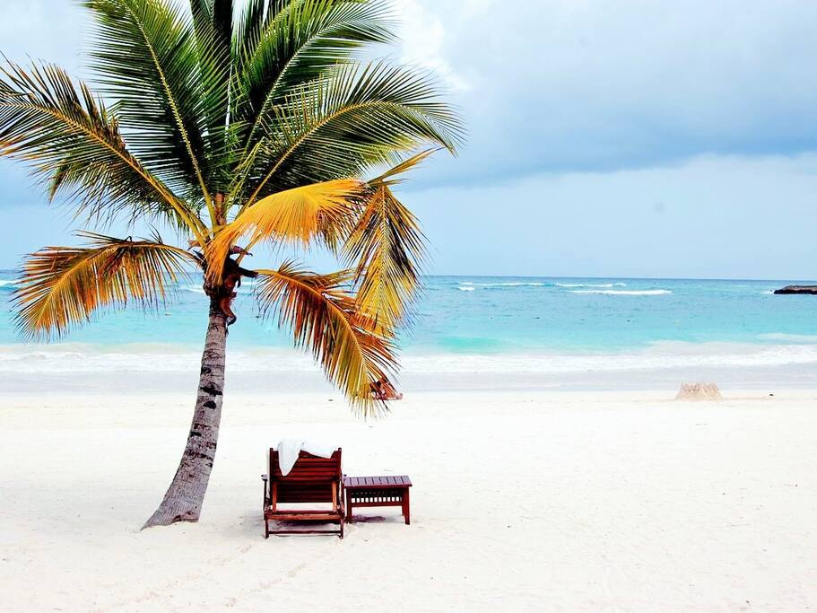 Nearest beach at 7 min walking