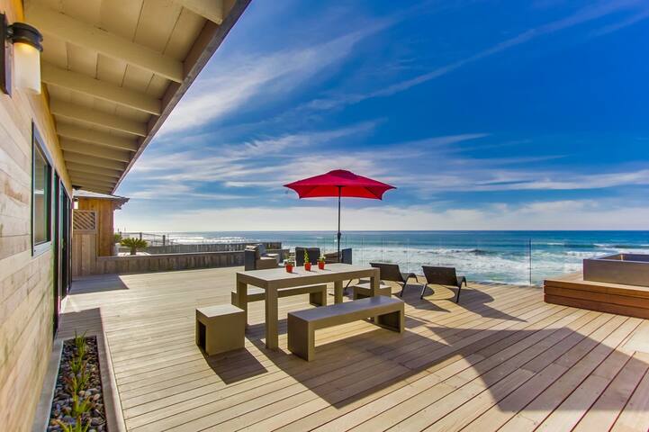 VILLA BERMUDA BEACH – New Luxury Oceanfront Home gallery image 3