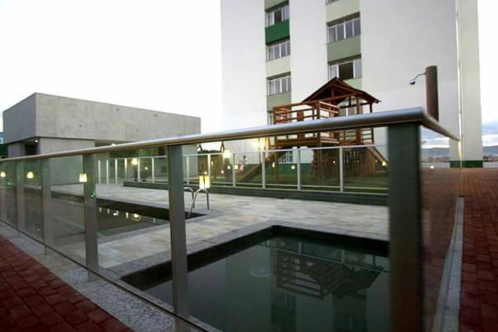 Piscina e área Gourmet