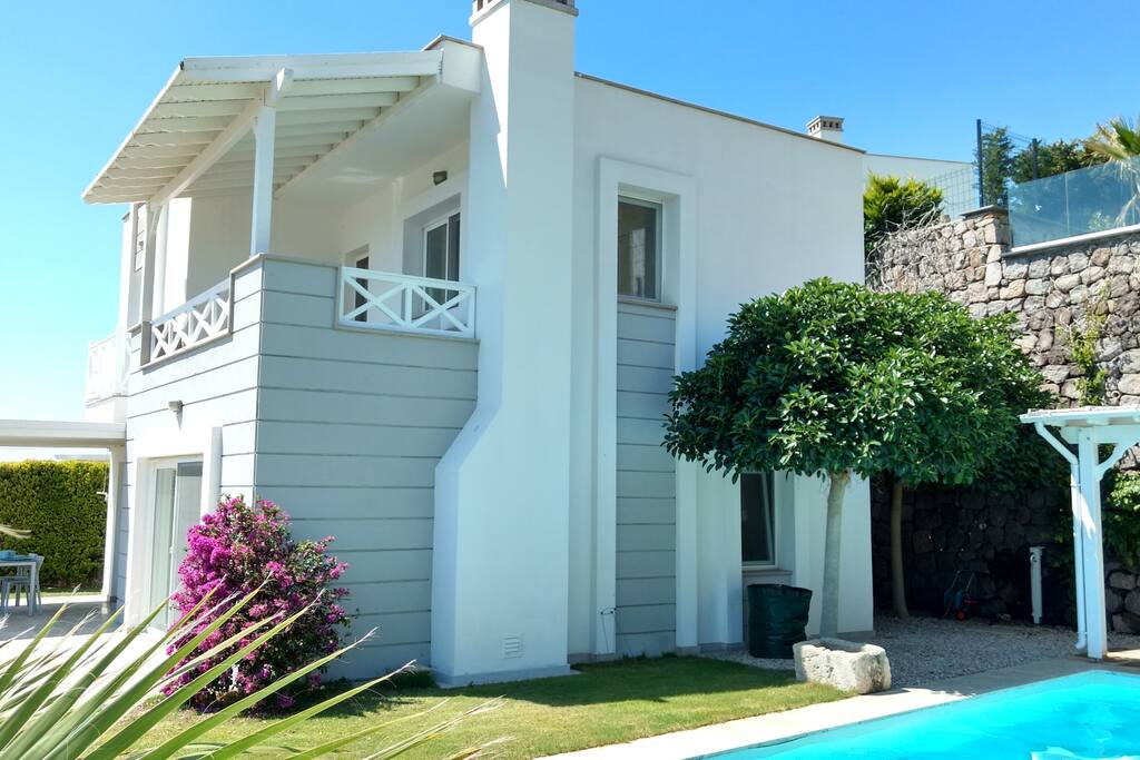 Hausansicht Safir Villa A 7