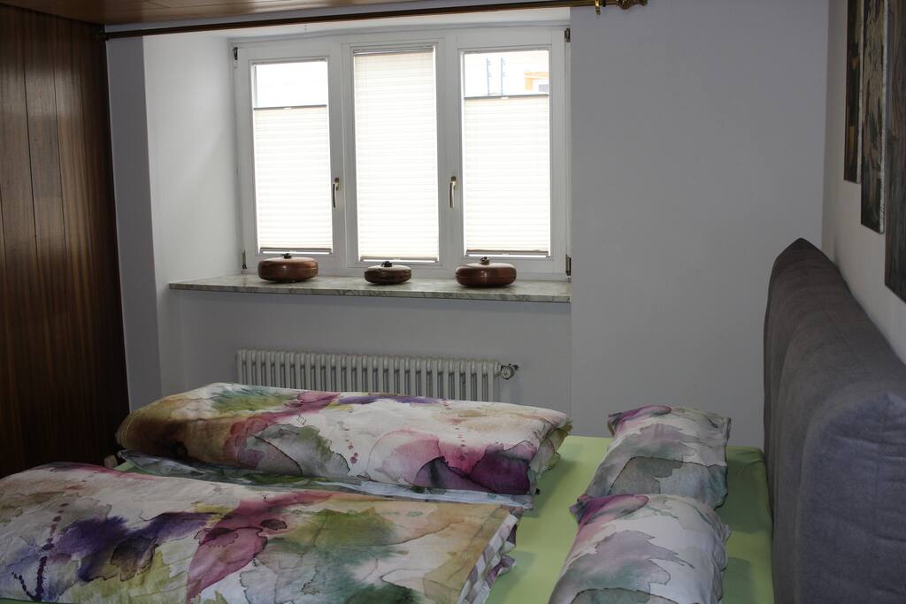Schlafzimmer 2