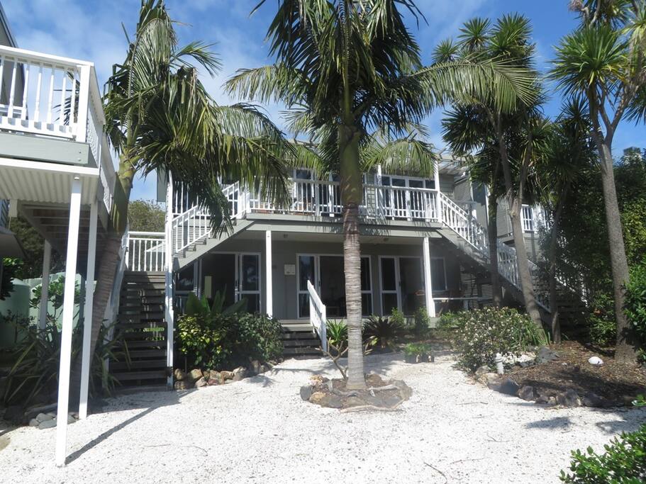 Palm Breeze is the lower unit