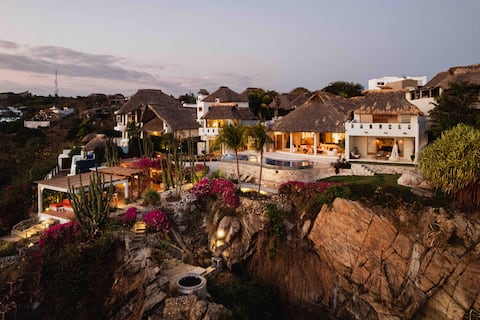 Popular Airbnb listing: The Hidden Gem - Puerto's Most Luxurious Villa in Puerto Escondido
