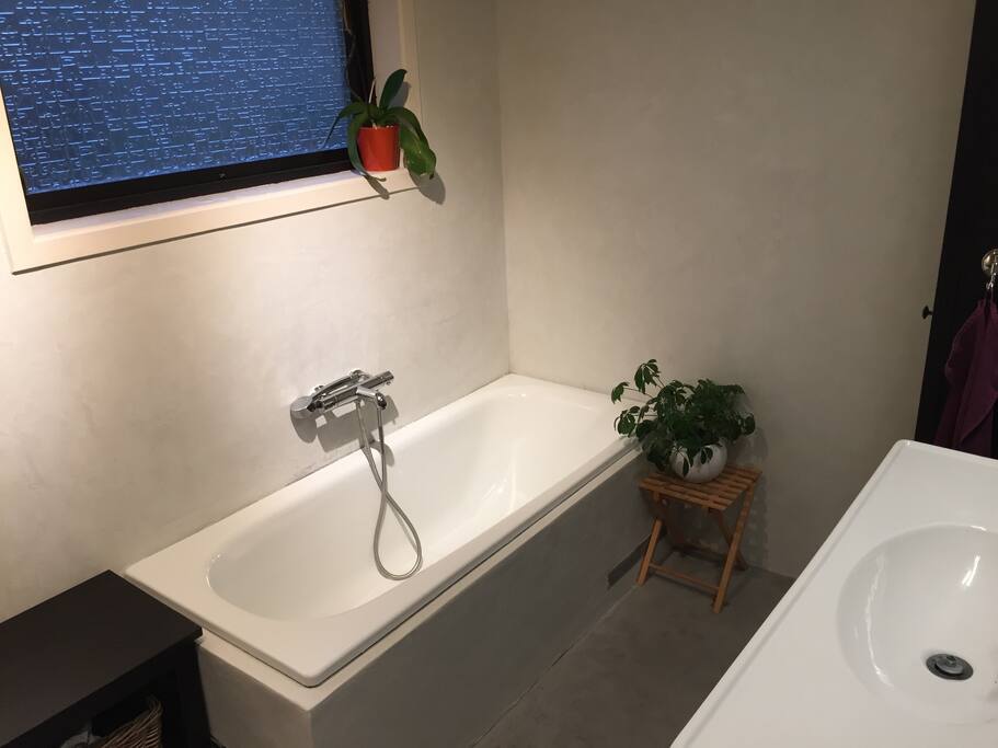 Bad/bathroom/salle de bain