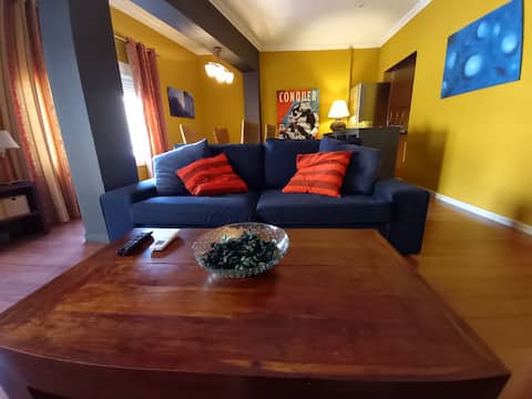 Top Airbnb: Nice apartment in Sagrada Familia. in La Sagrada Família