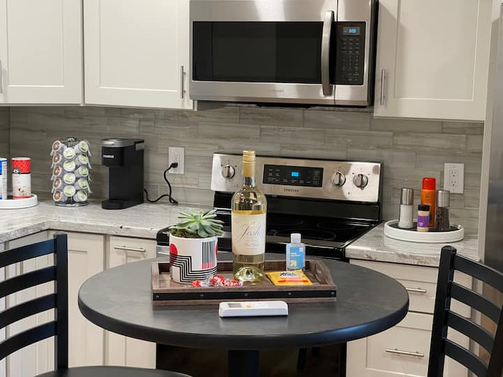 Newly Built Studio, 2000 Ft Elevation With Jacuzzi - San José, CA
