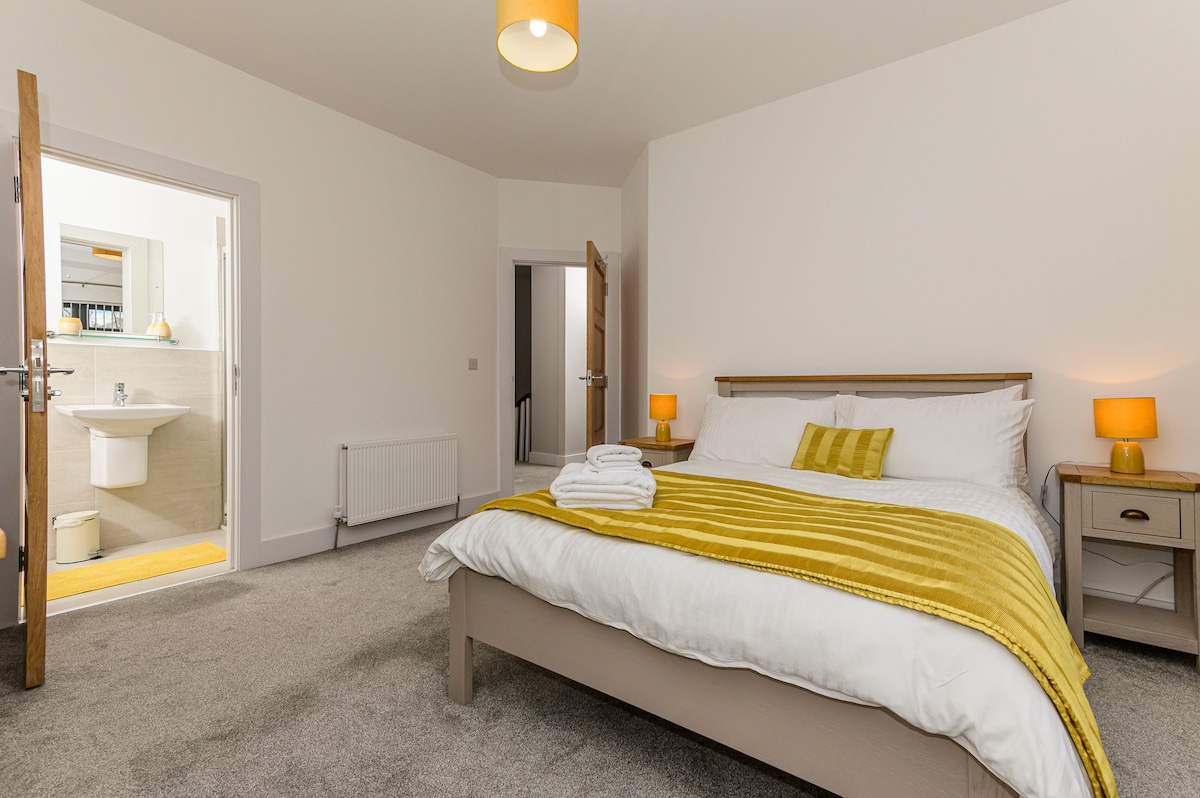 Master Bedroom and ensuite