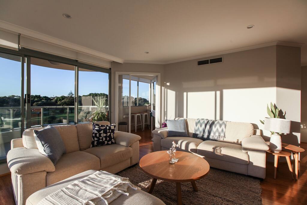 Cosy and chic living area.