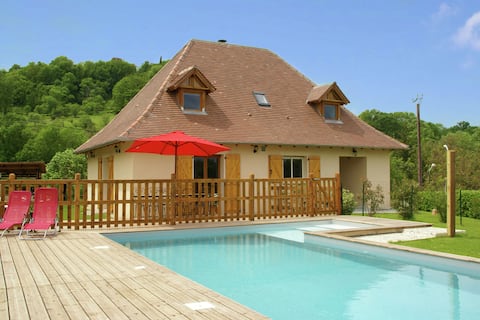 Modern holiday home with private pool