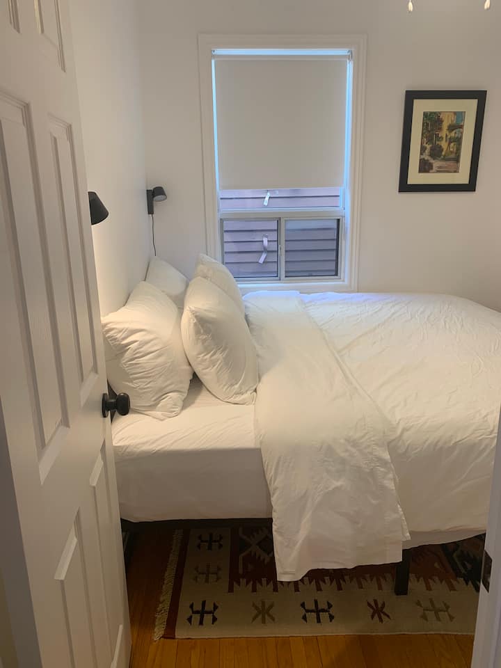 Dormitorio secundario (cama tamaño king)