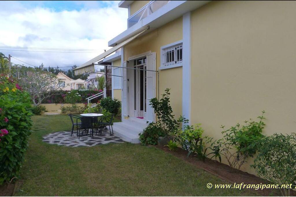 Entrée de la villa