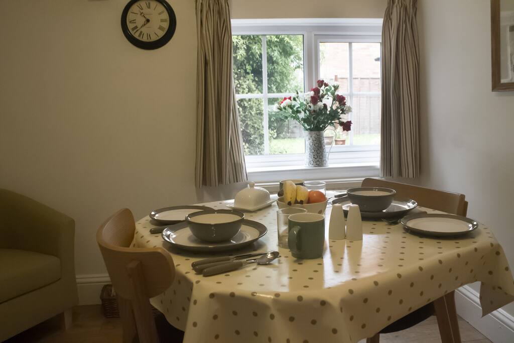 Breakfast Room