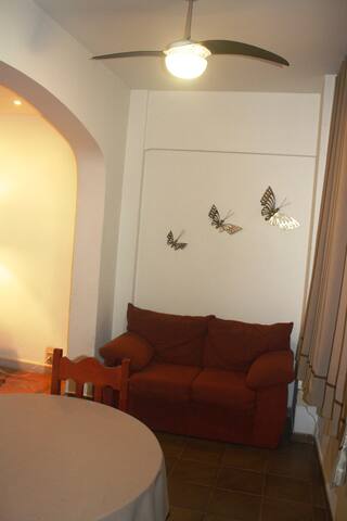 PONTO NOBRE DE COPACABANA A UMA QUADRA DA PRAIA gallery image 4