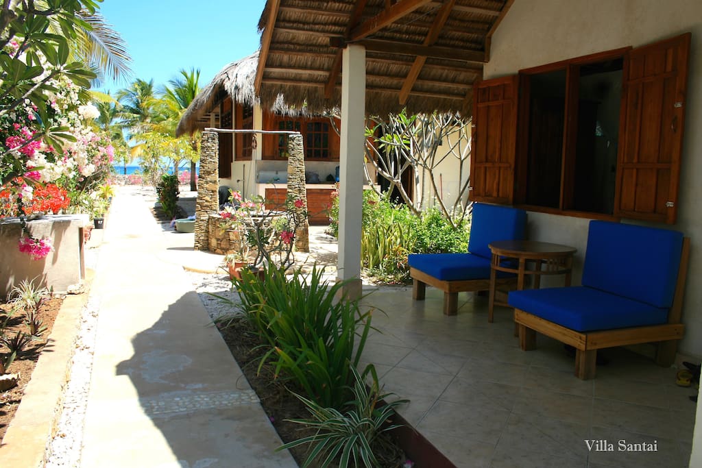 bungalow 2 garden view