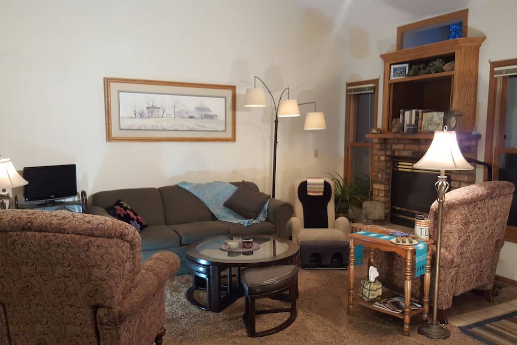 Living & Fireplace