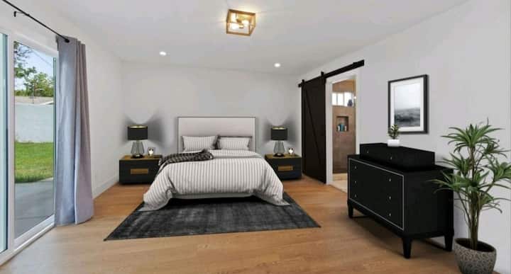 Hoofdslaapkamer met douche