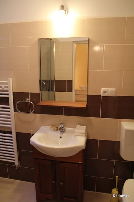 Full equipped bathroom.