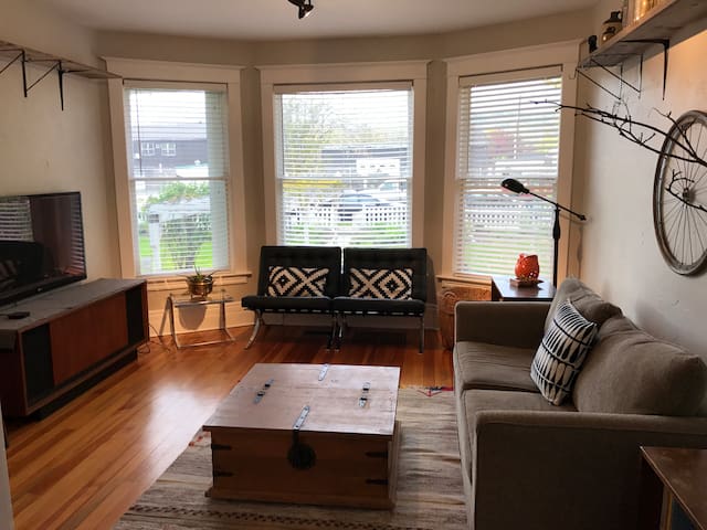 5 star location in historic downtown home