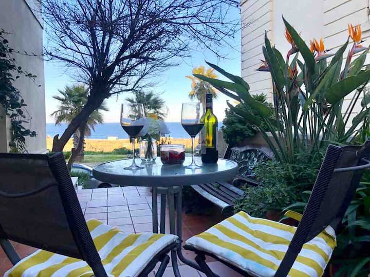 Stunning sea views! Central, peaceful apartment. Apartments for Rent