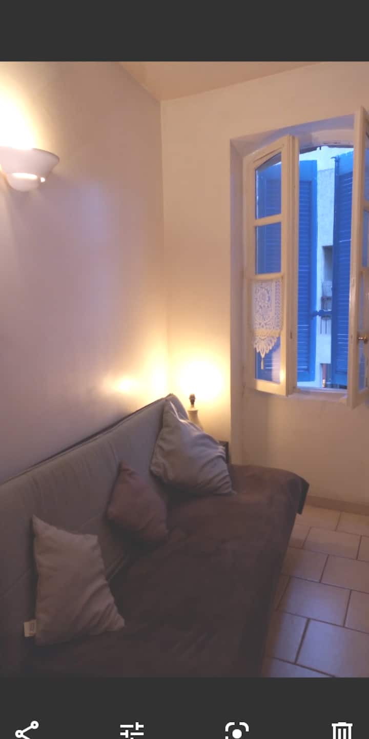 Petit Cocon Douillet - Salon-de-Provence