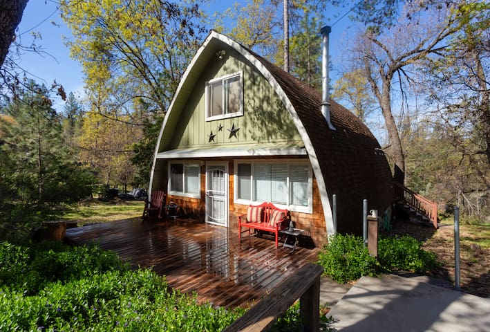 Fire Escape Cabin S Yosemite Area Cabins For Rent In Oakhurst