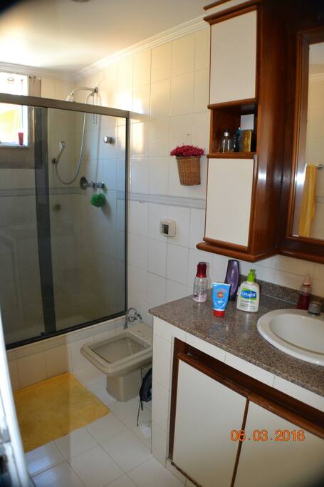 Banheiro quarto da suíte