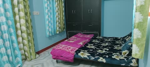 Cheerful 1BHK (AC) room