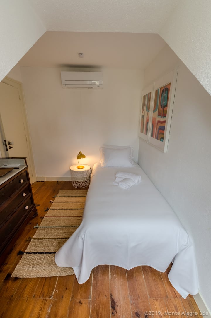 1. Etage - Lola's Room
1. Stock - Lolas Zimmer