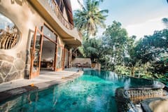 5BR+NAUTILUS+TREEHOUSE+private+quiet+amid+nature