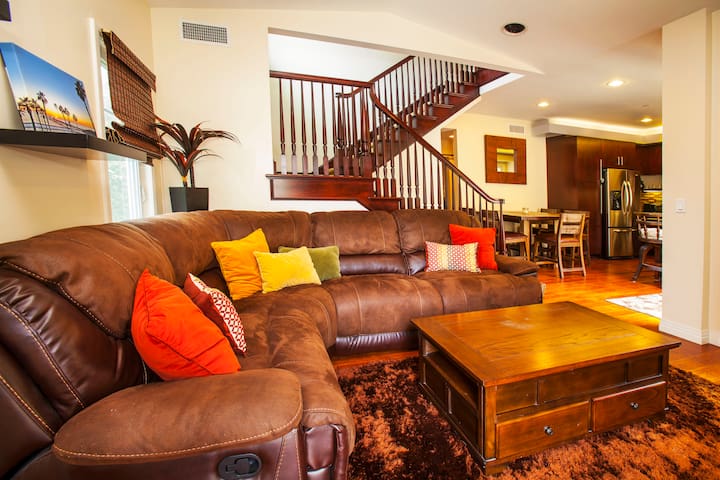 Surfside Cottage 1 2 Block To The Beach Cottages For Rent In San
