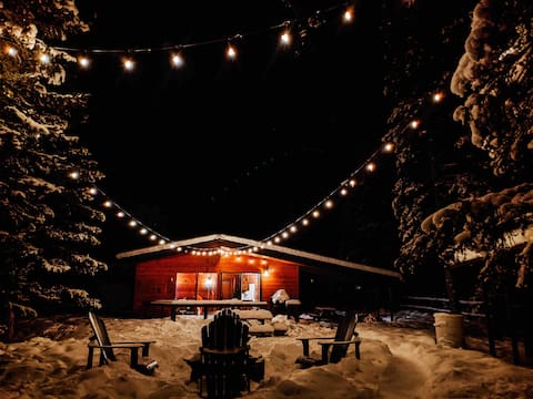 Riverside Bragg Creek Cabin