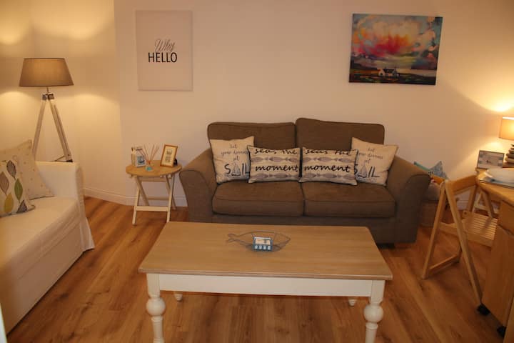 Sailor's Rest In West Kilbride Seaside Craft Town - Saltcoats