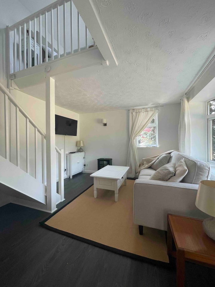 Grooms Cottage In West Norfolk - Norfolk