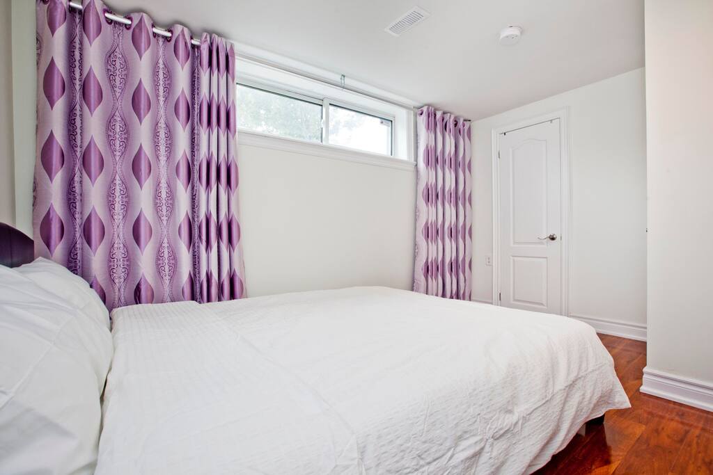 Cozy and Bright Private Bedroom with a 3-Piece Ensuite Bathroom