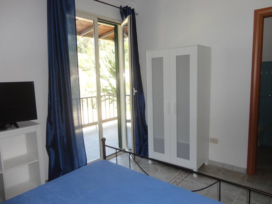 Camera da letto con armadio