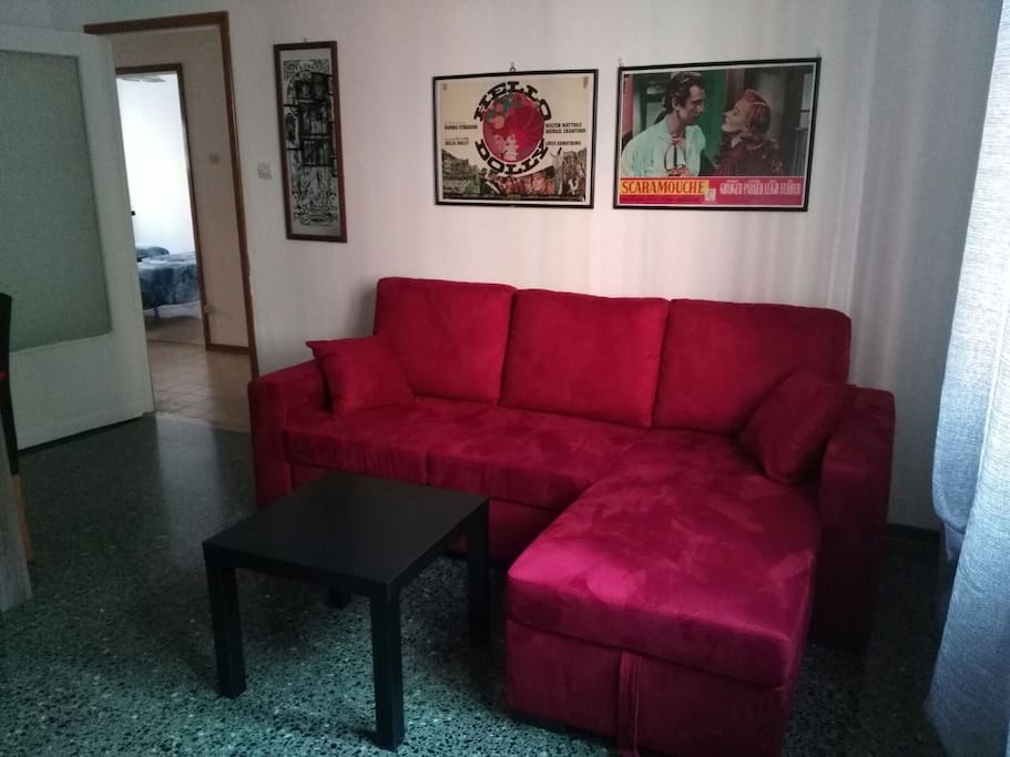 Salon -Séjour avec canapé lit L 140 cm