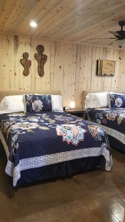 Bluff Gardens Cabins