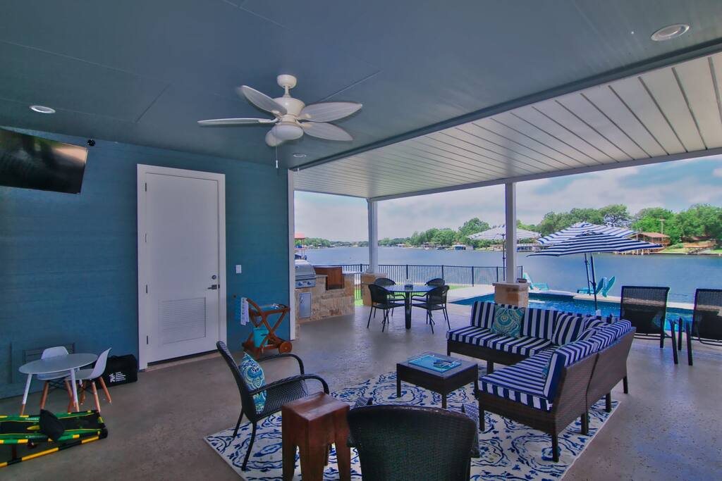 Outdoor TV with DirecTV.