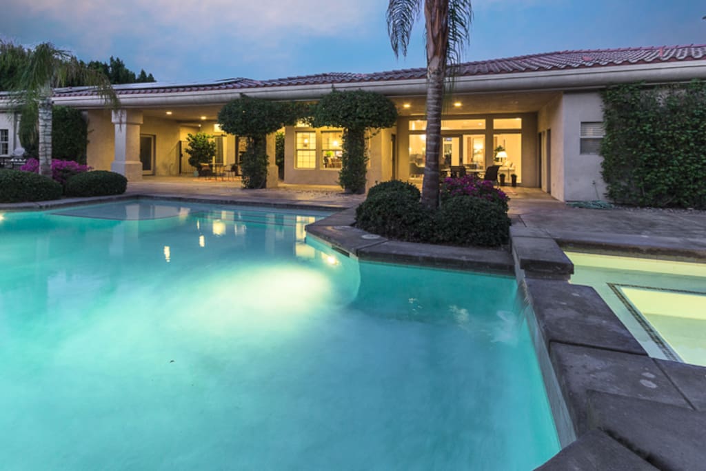 Giant pool with jacuzzi and BBQ grill