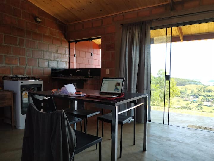 desktop! (overlooking the dam and wi-fi internet with fiber optics)