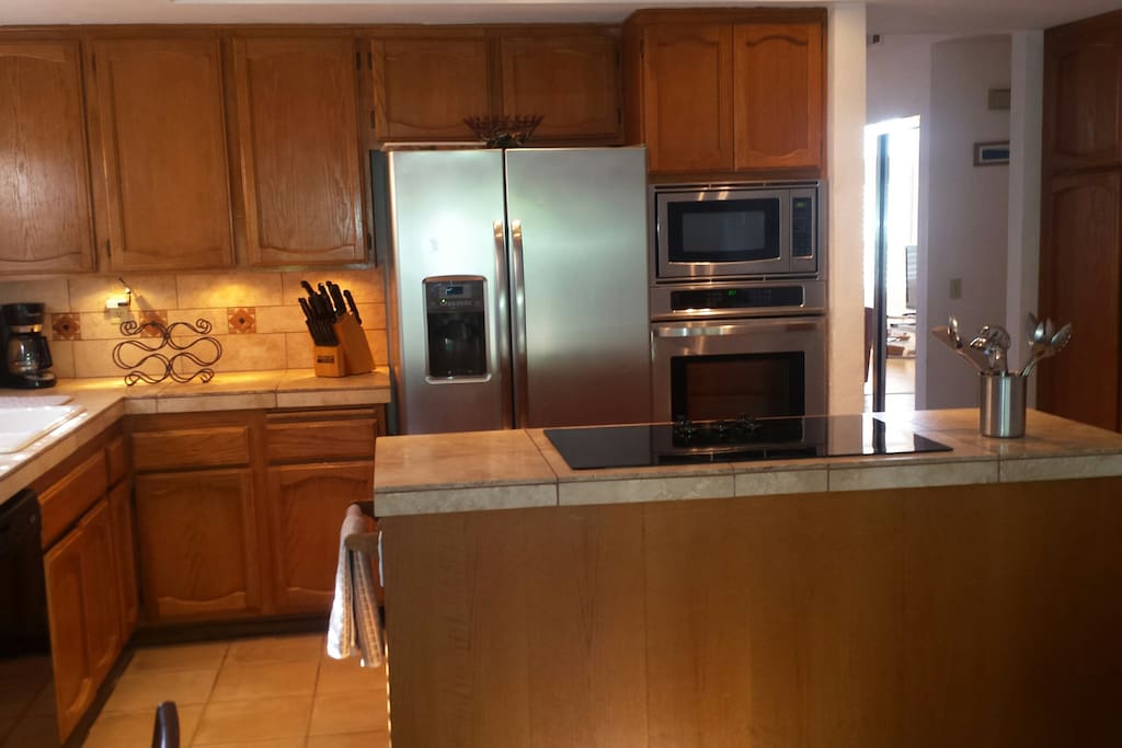 Fully Equipped Modern Kitchen