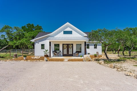 Oaks Ranch -  Home near Guadalupe River St. Park