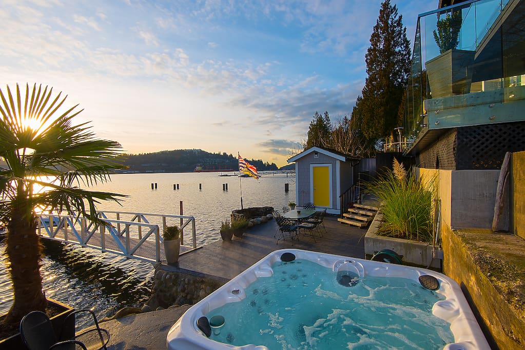 Port Moody Waterfront ~ Permanent Vacation