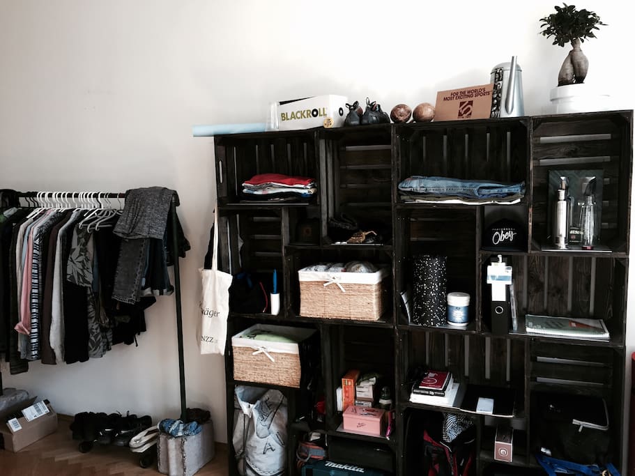 clothes rail + shelf