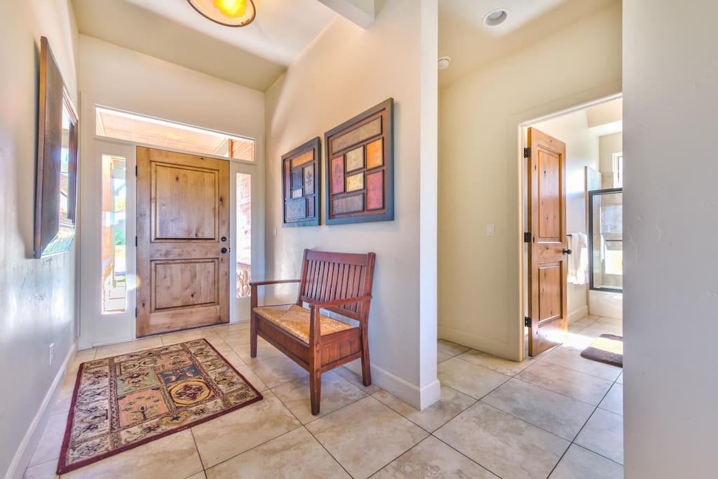 Utah Lodging / TR 82 / Entry