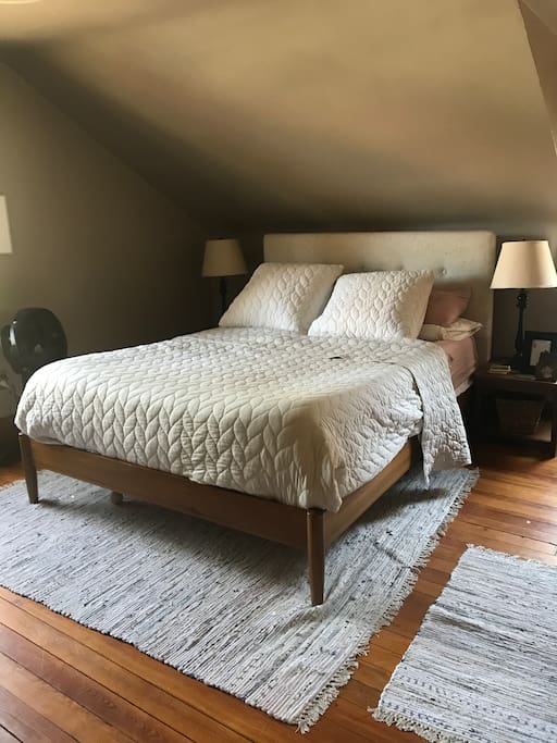 Queen bed