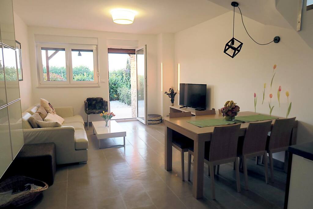 Living room with exit on terrace